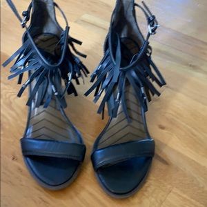 NWOT MIA Heritage dress sandal!